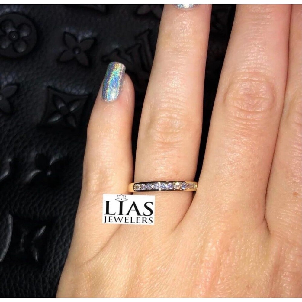 New 18 k yellow gold wedding ring